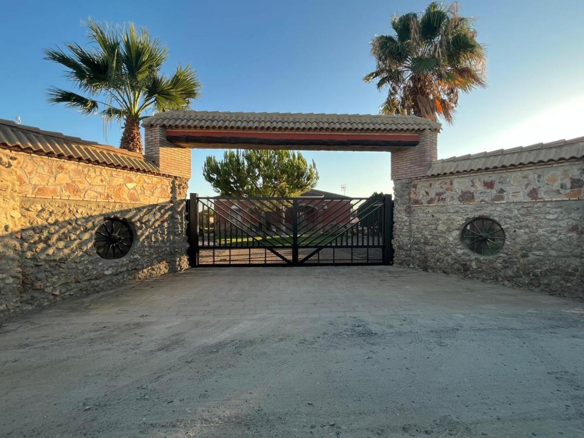 La Estacada Villa Lora del Río Exterior photo